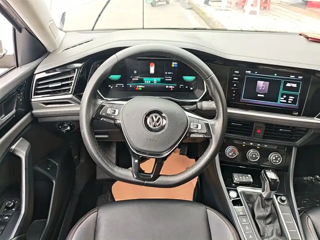 Volkswagen Sagitar 2021 280TSI DSG 30th Anniversary Edition фото 11