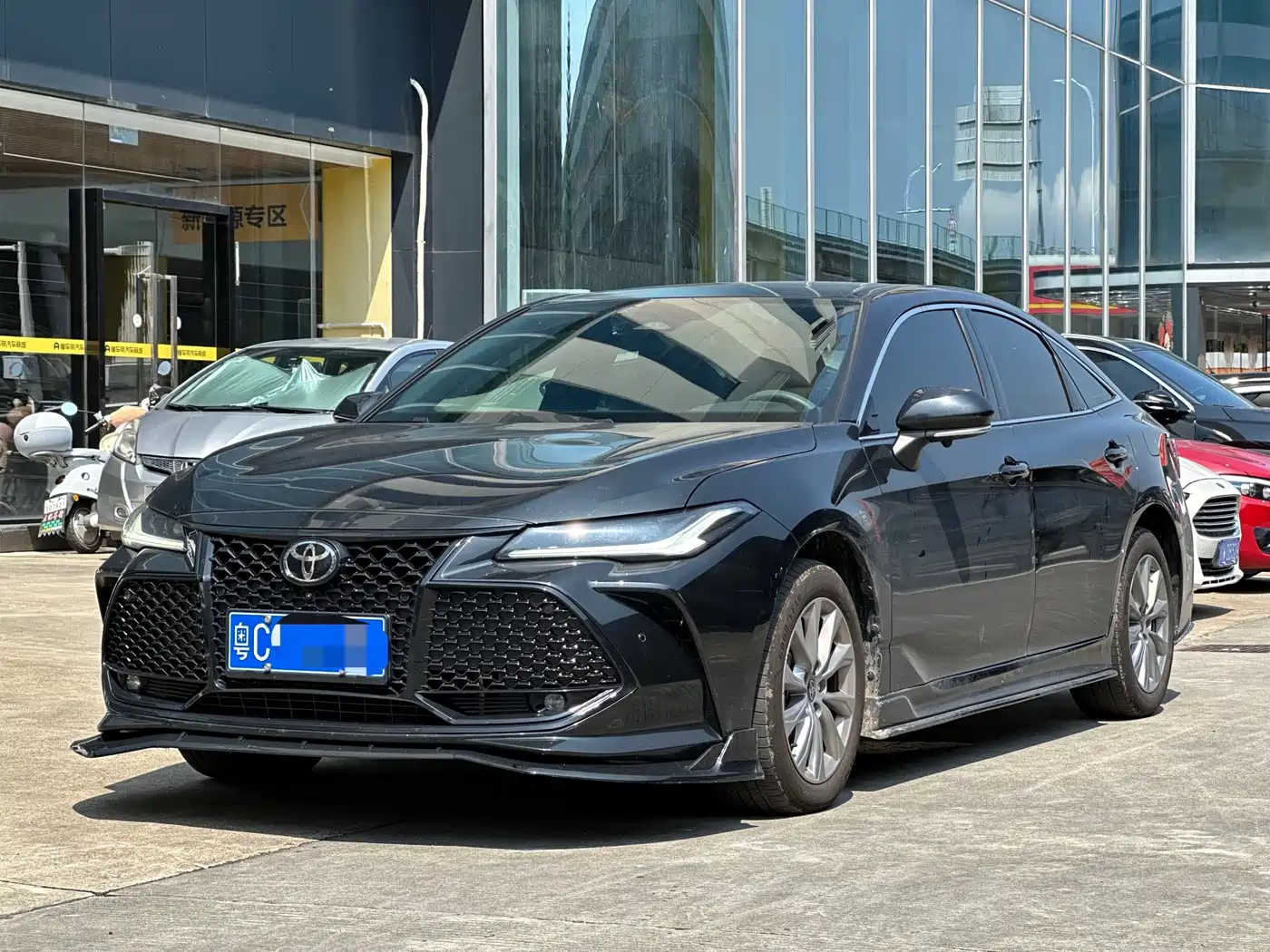 Toyota Avalon 2025 2024 Model 2.0L Progressive Edition