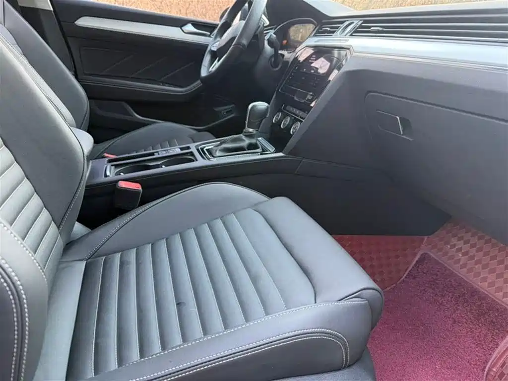 Volkswagen Magotan 2023 2 Million Units Commemorative Edition 280TSI DSG Comfort фото 10