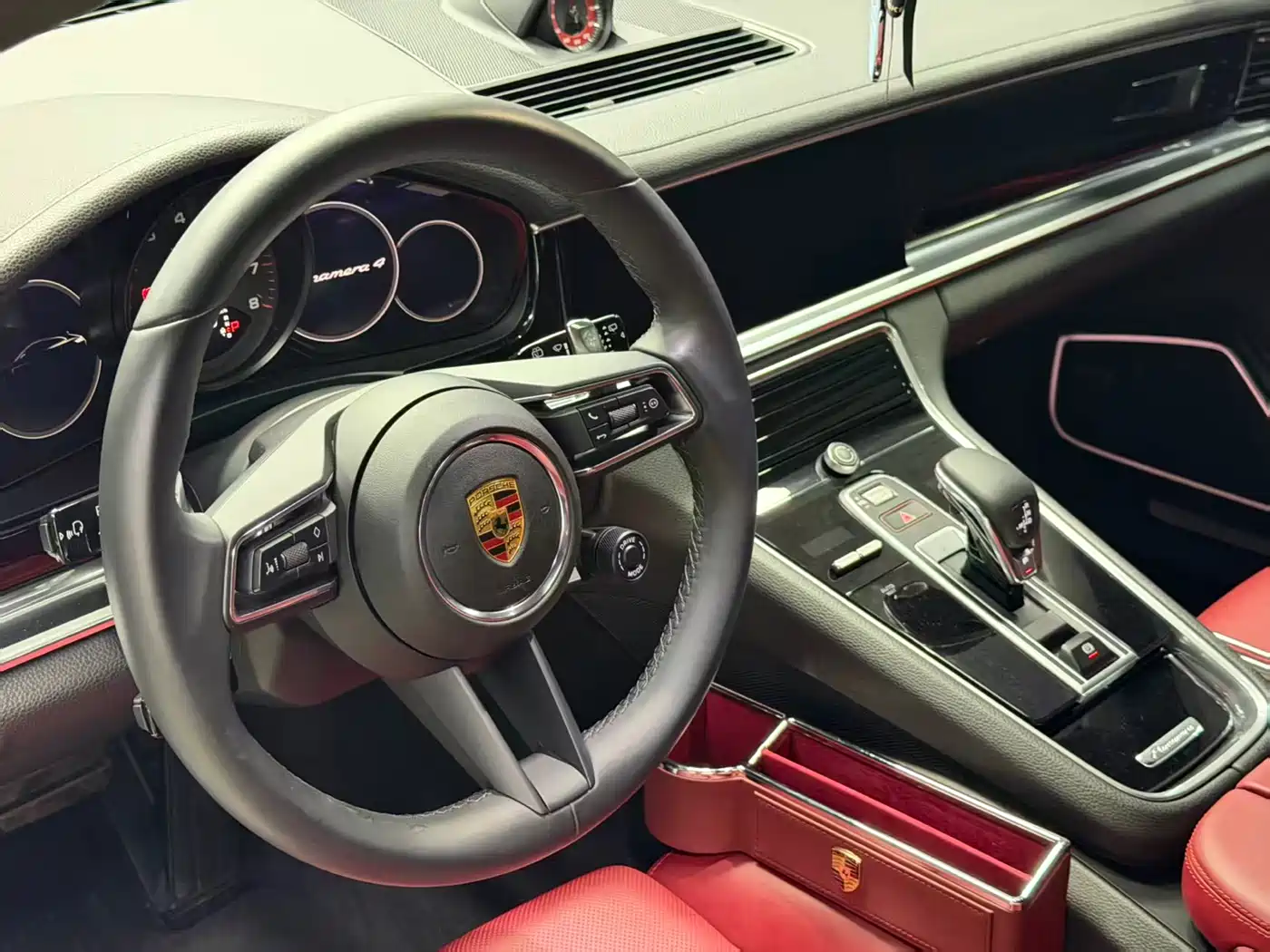Porsche Panamera 2017 Panamera 4 Sport Turismo 3.0T фото 3