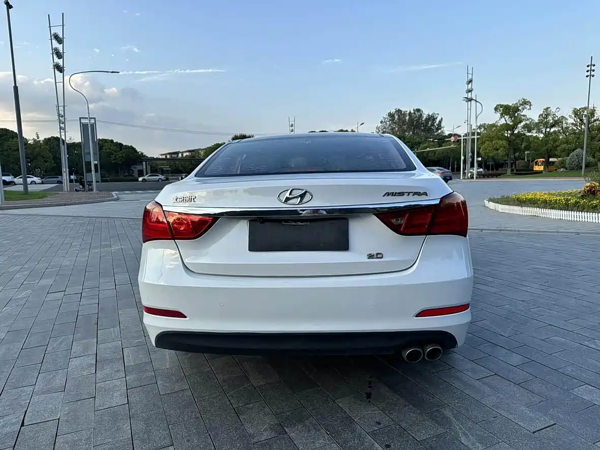 Hyundai Mistra 2016 1.8L Automatic Smart GLS фото 6