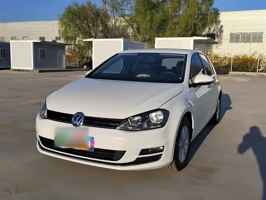 Volkswagen Golf 2016 1.6L Automatic Fashion