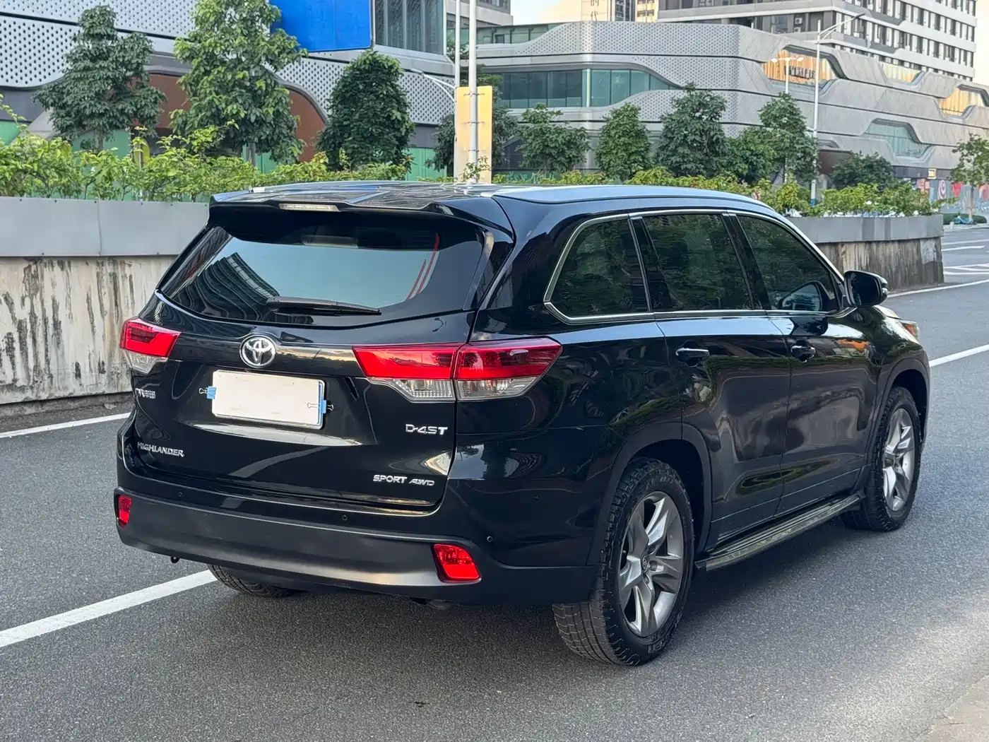 Toyota Highlander 2018 2.0T 4WD Luxury 7-seater (China V) фото 5
