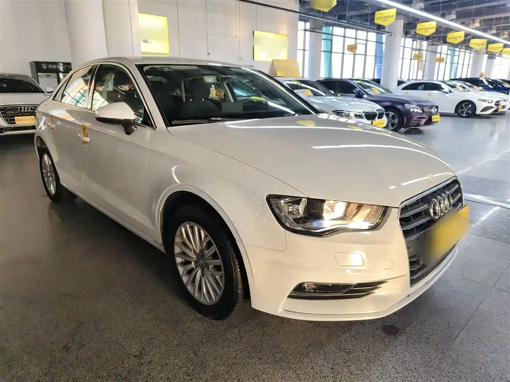 Audi A3 2016 Limousine 35 TFSI Progressive фото 4