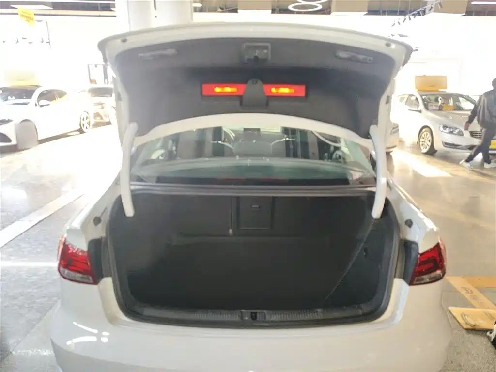 Audi A3 2016 Limousine 35 TFSI Progressive фото 19