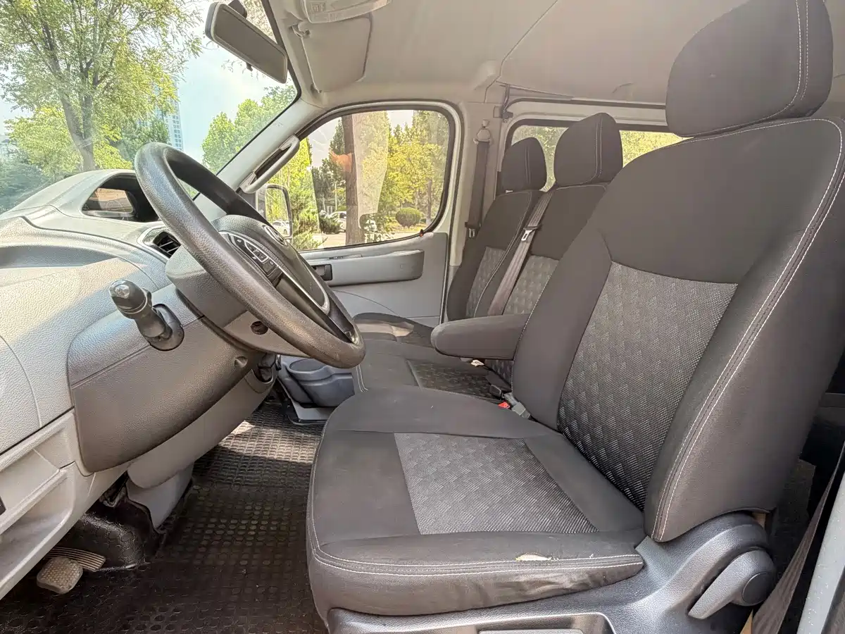 Photo 5 - SAIC Maxus Xintu V80