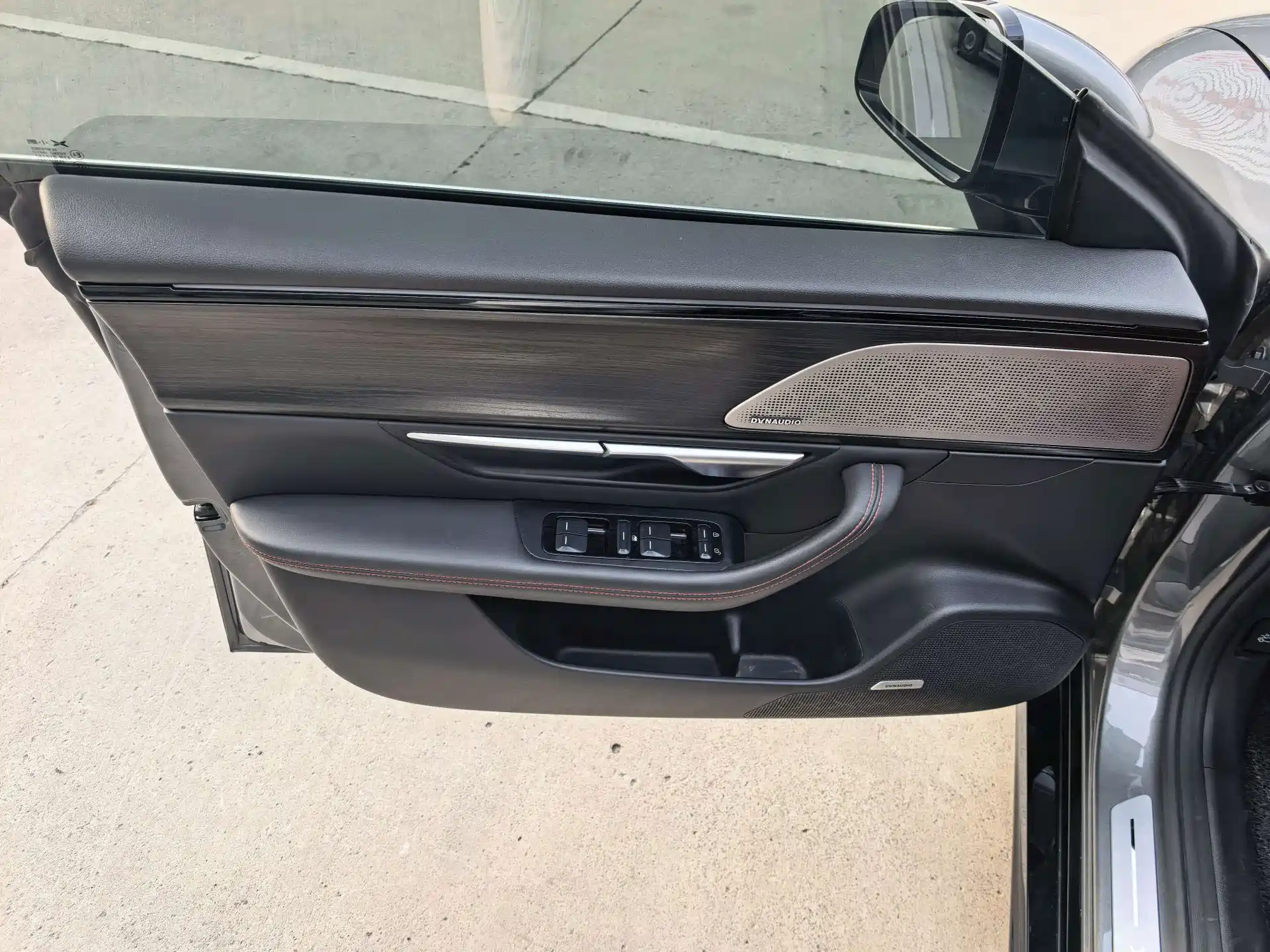 Фото 6 - XPeng P7