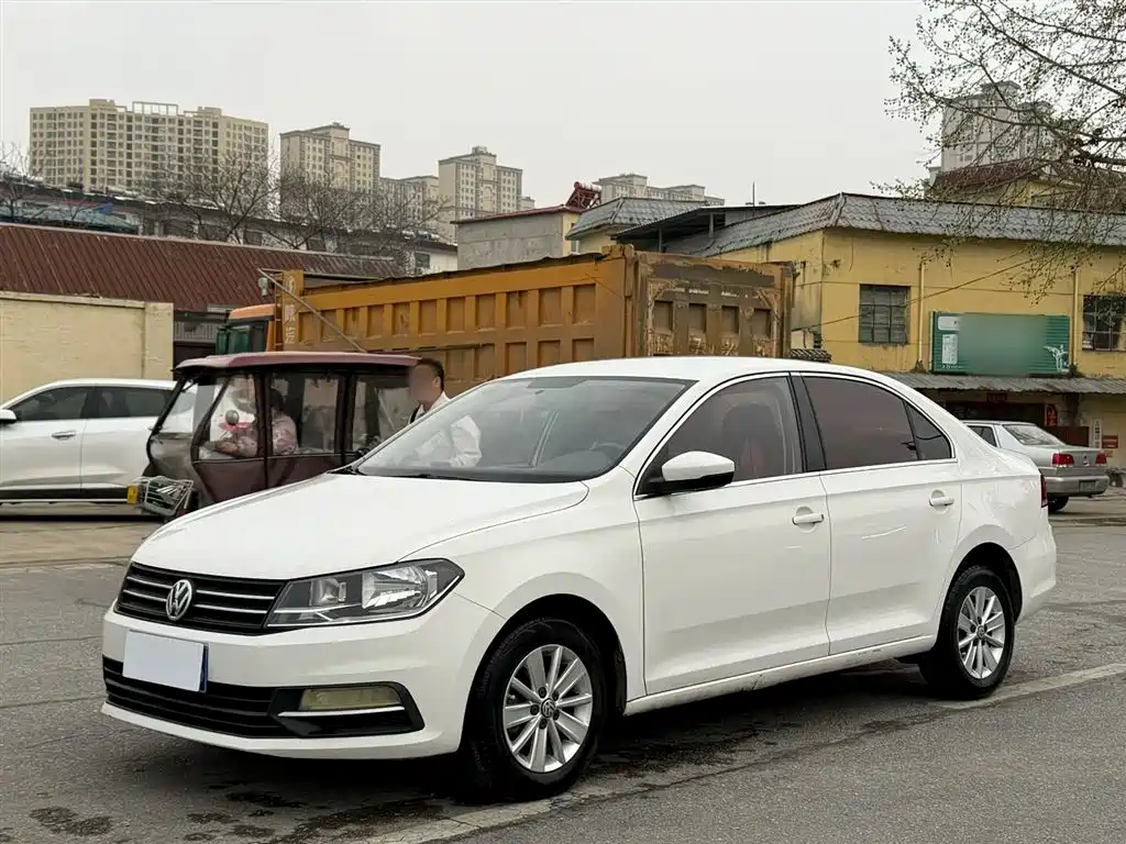 Volkswagen Santana 2016 1.6L Automatic Trend Edition фото 2