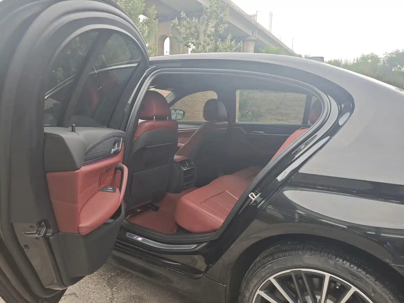 BMW 5 Series 2021 Facelift 530Li Leading M Sport Package фото 6
