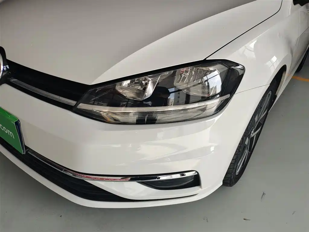 Volkswagen Golf 2020 280TSI DSG Luxury фото 24