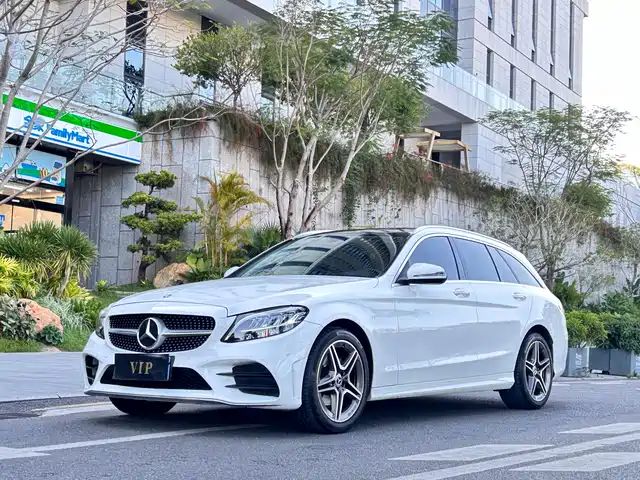 MERCEDES-BENZ C CLASS