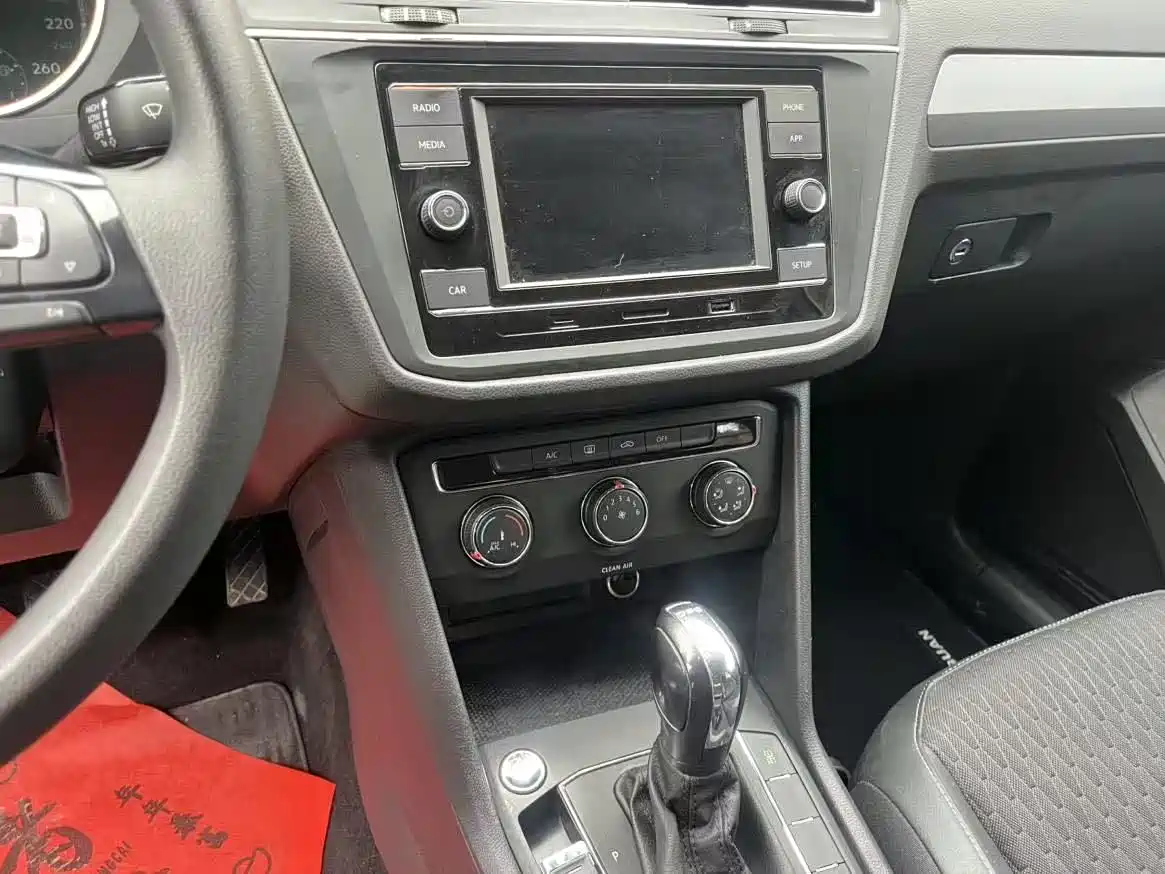 Volkswagen Tiguan L 2019 330TSI Automatic 2WD Trend Edition China VI фото 11