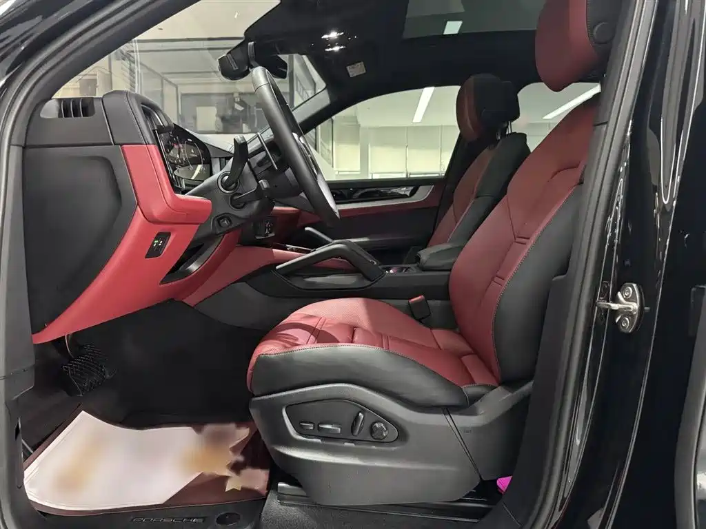 Porsche Cayenne 2025 Cayenne 3.0T Dream Chaser Edition фото 17