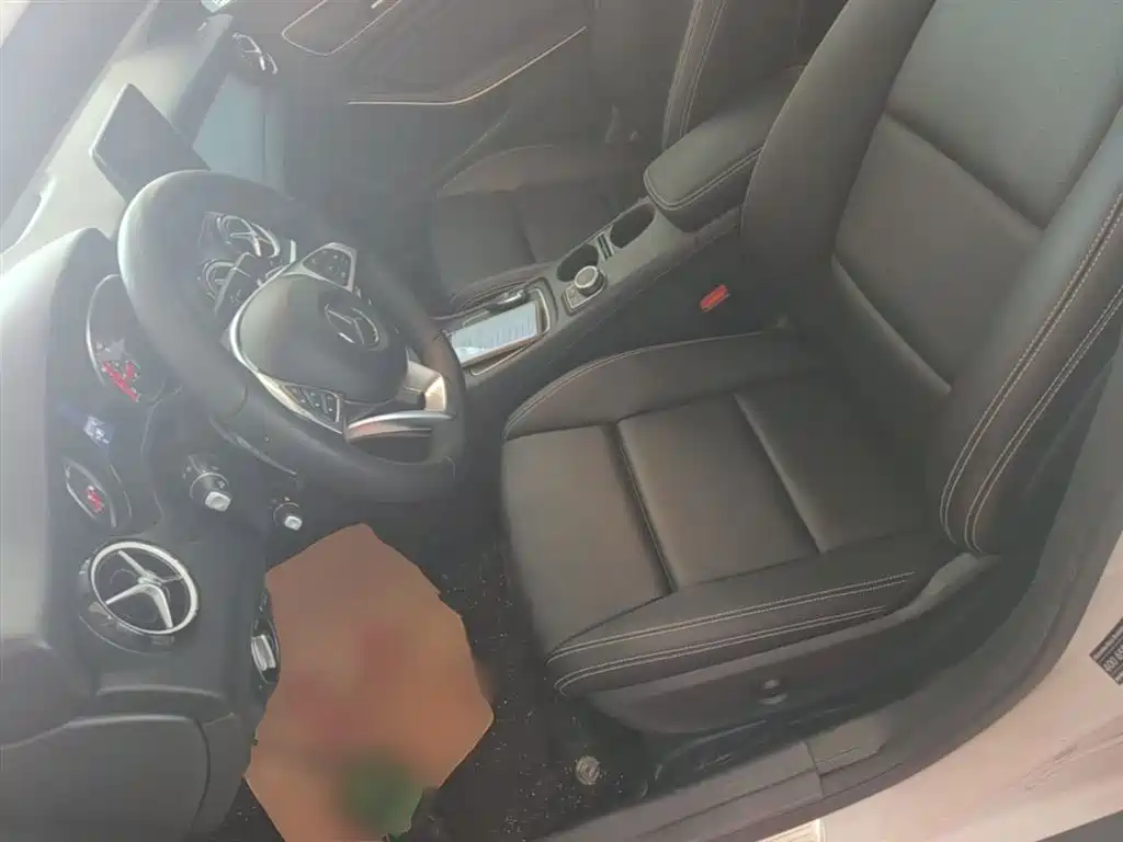 Mercedes-Benz GLA 2019 GLA 200 Dynamic фото 11