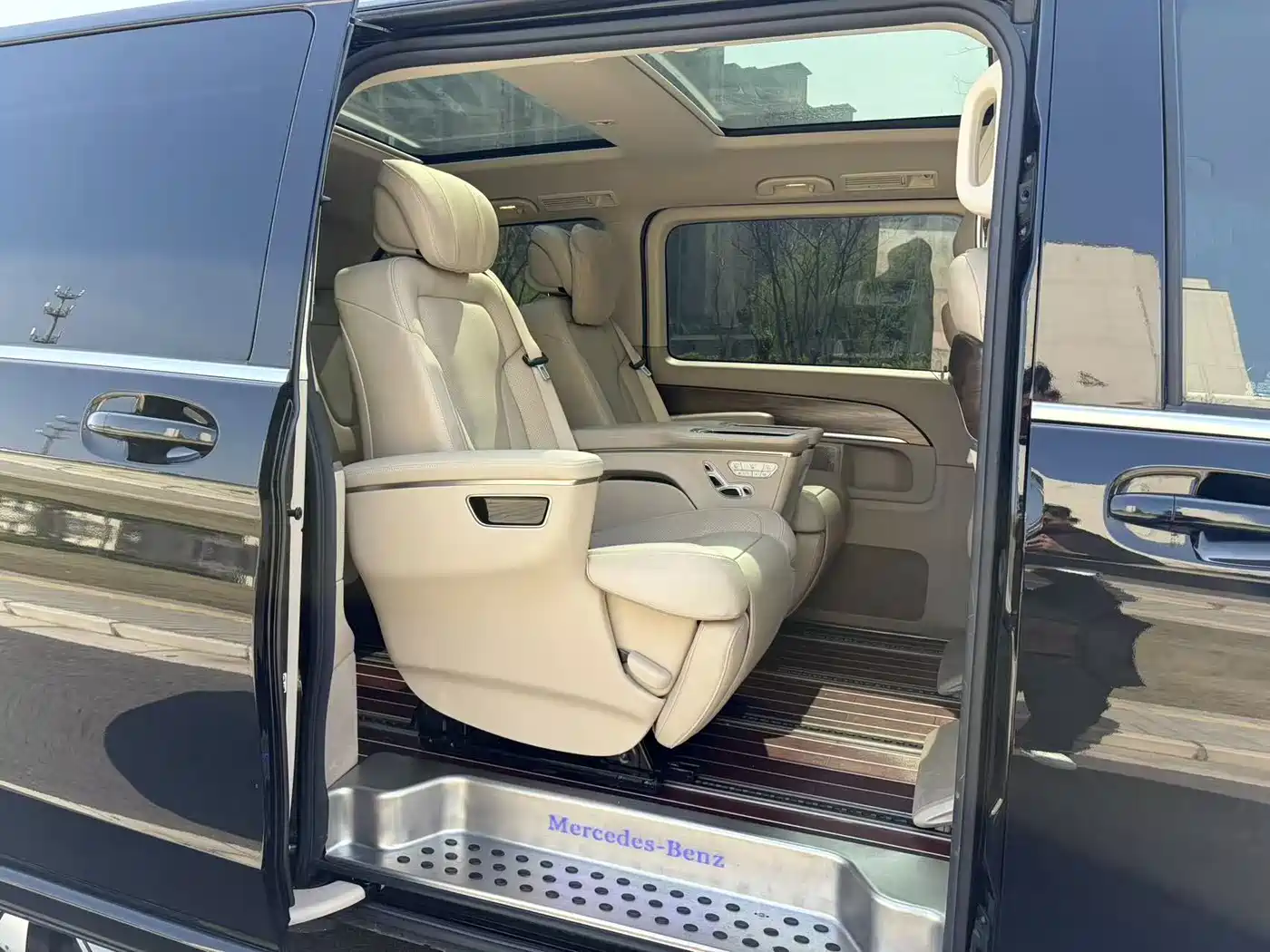 Mercedes-Benz V-Class 2020 V 260 Luxury Edition фото 8
