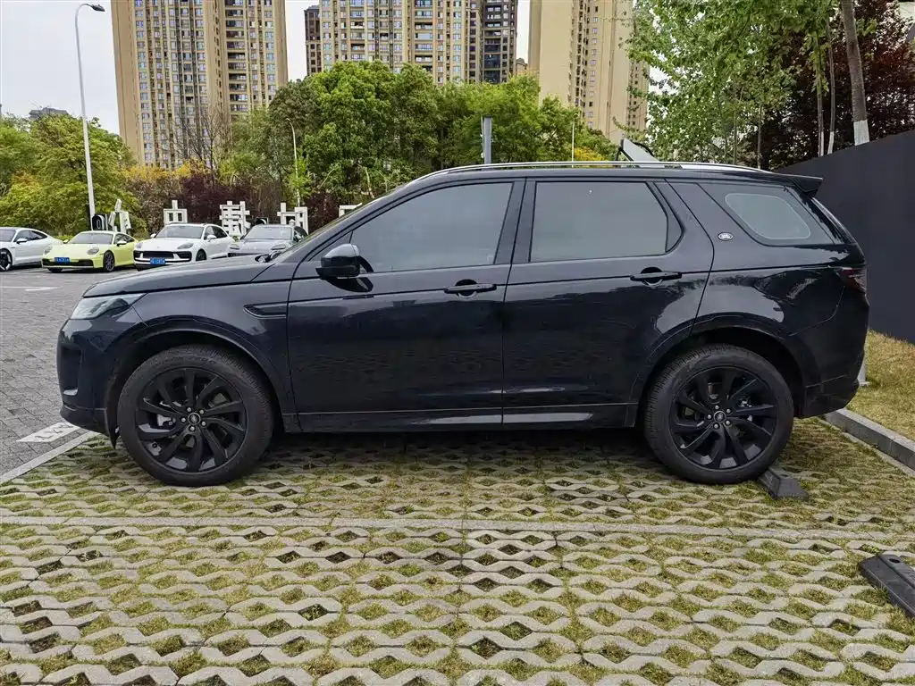 LAND ROVER DISCOVER SPORTS