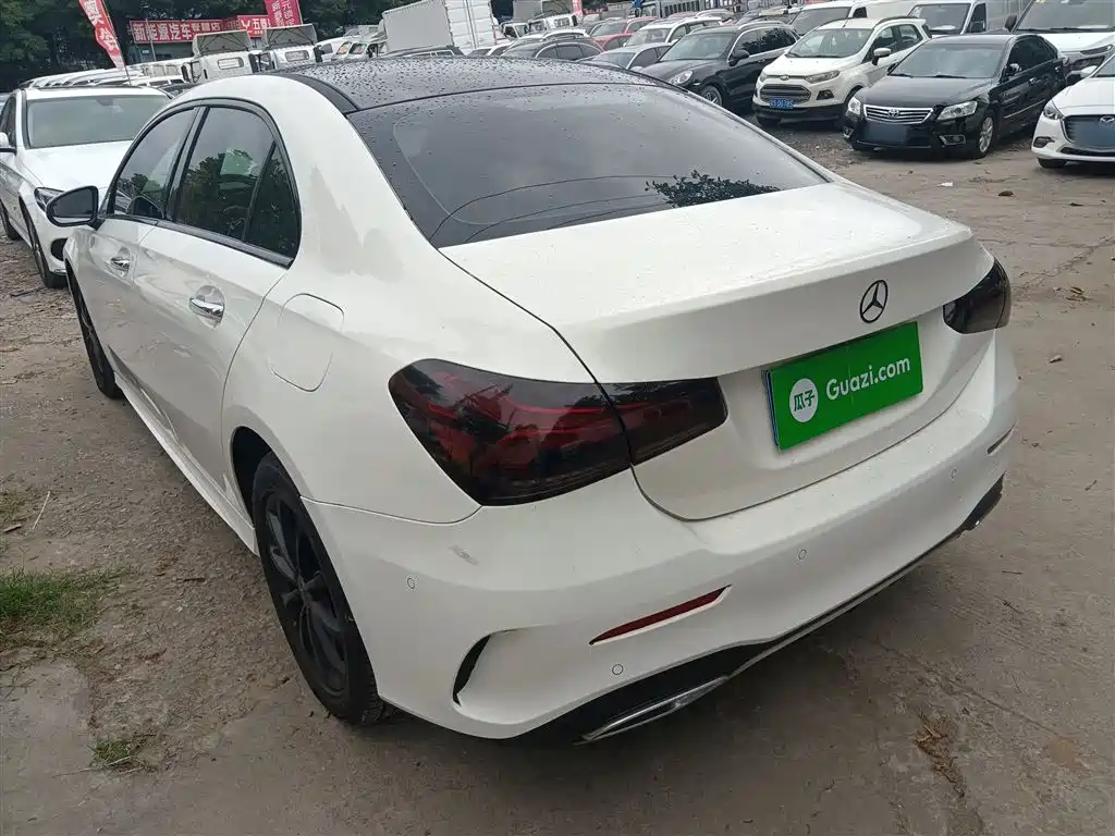 Mercedes-Benz A-Class 2019 A 200 L Sport Sedan фото 5