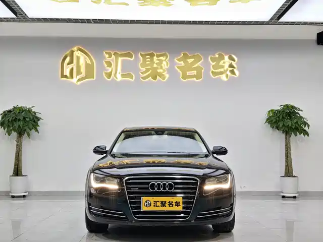 Audi A8 2012 A8L 50 TFSI quattro Comfort — фото 3