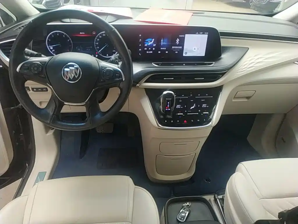 Фото 10 - Buick GL8