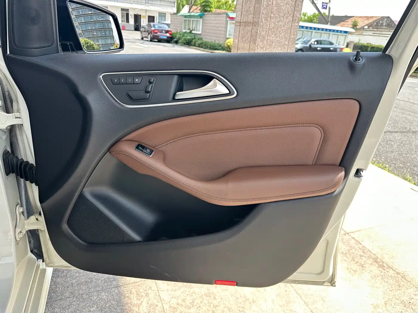 Mercedes-Benz B-Class 2013 2012 B 200