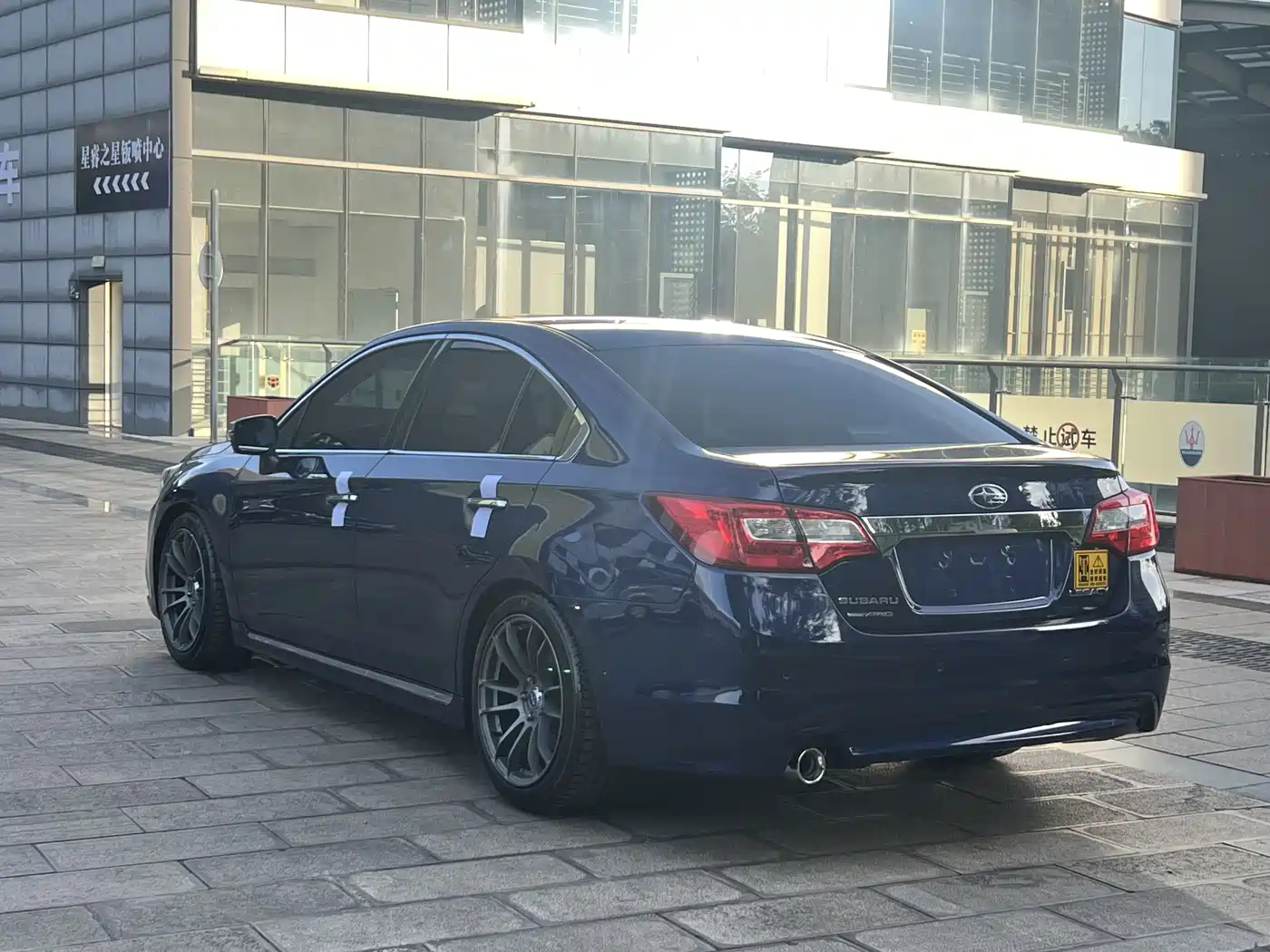 Subaru Legacy 2017 2.5i AWD Glory Edition EyeSight фото 7