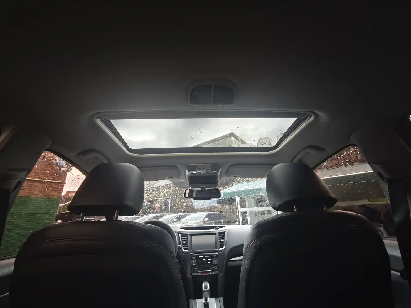 Subaru Outback 2013 2.5i Luxury Navigation Edition фото 12