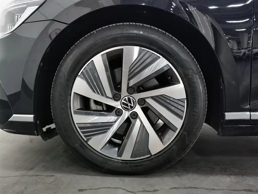 Volkswagen Magotan GTE Plug-in Hybrid 2022 GTE Luxury фото 17