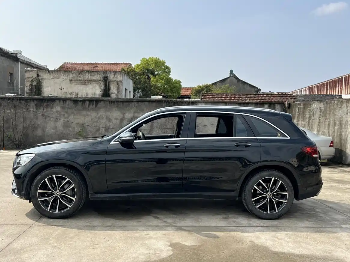 Mercedes-Benz GLC 2022 Model GLC 260 L 4MATIC Luxury Edition фото 16