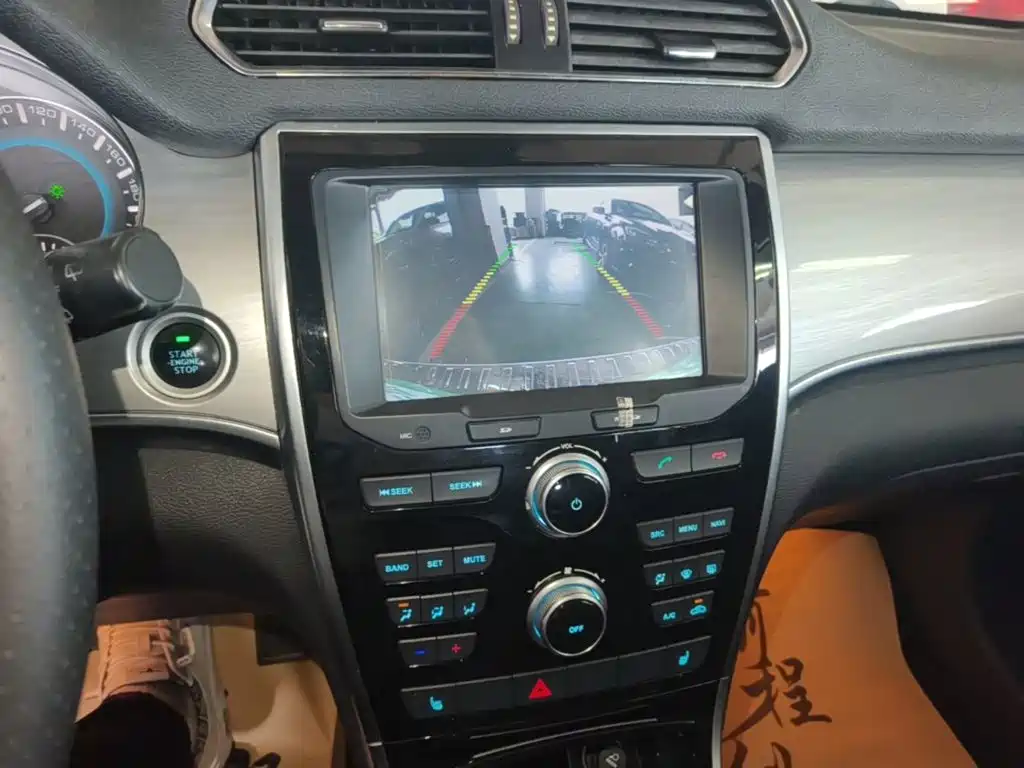Фото 13 - Haval H2