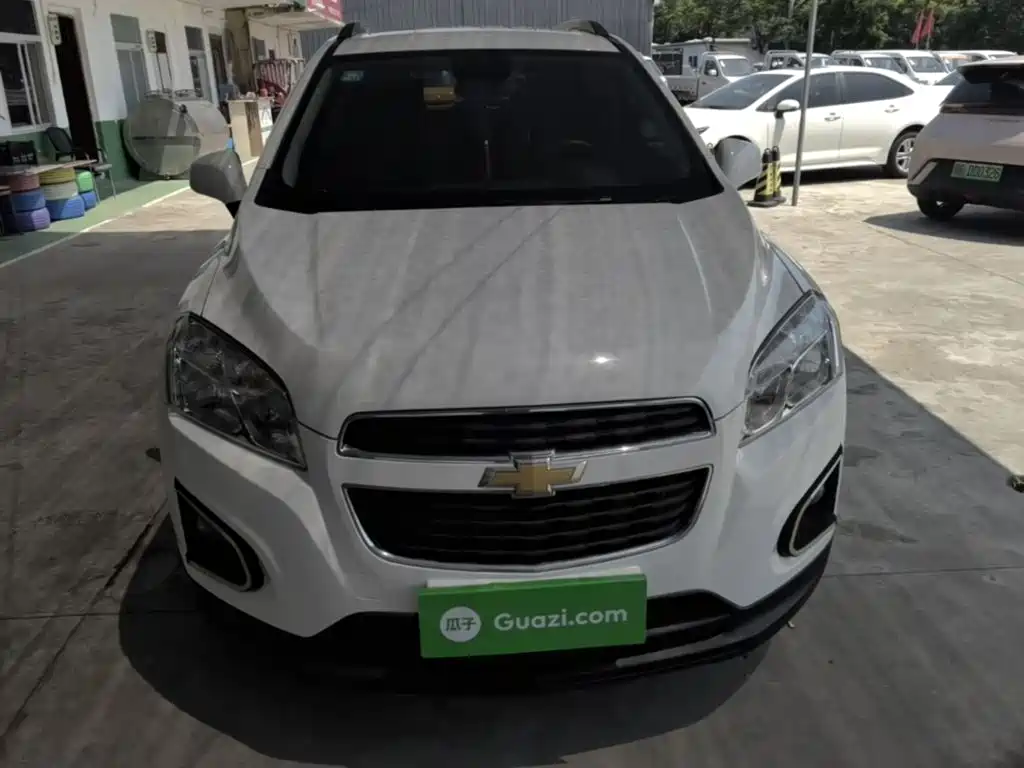Фото 3 - Chevrolet Trax