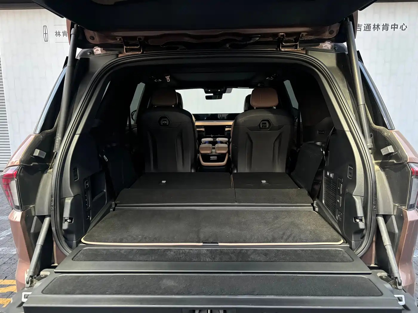 Lincoln Navigator 2025 2025 3.5T Presidential Edition
