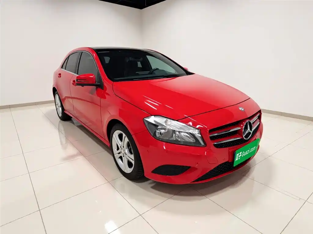Mercedes-Benz A-Class (Import) 2013 A 180 Fashion фото 4