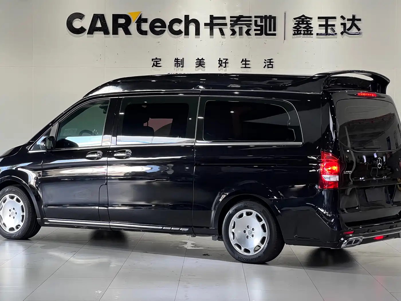 Mercedes-Benz Vito 2018 2.0T Elite Edition 7-seater China VI фото 7