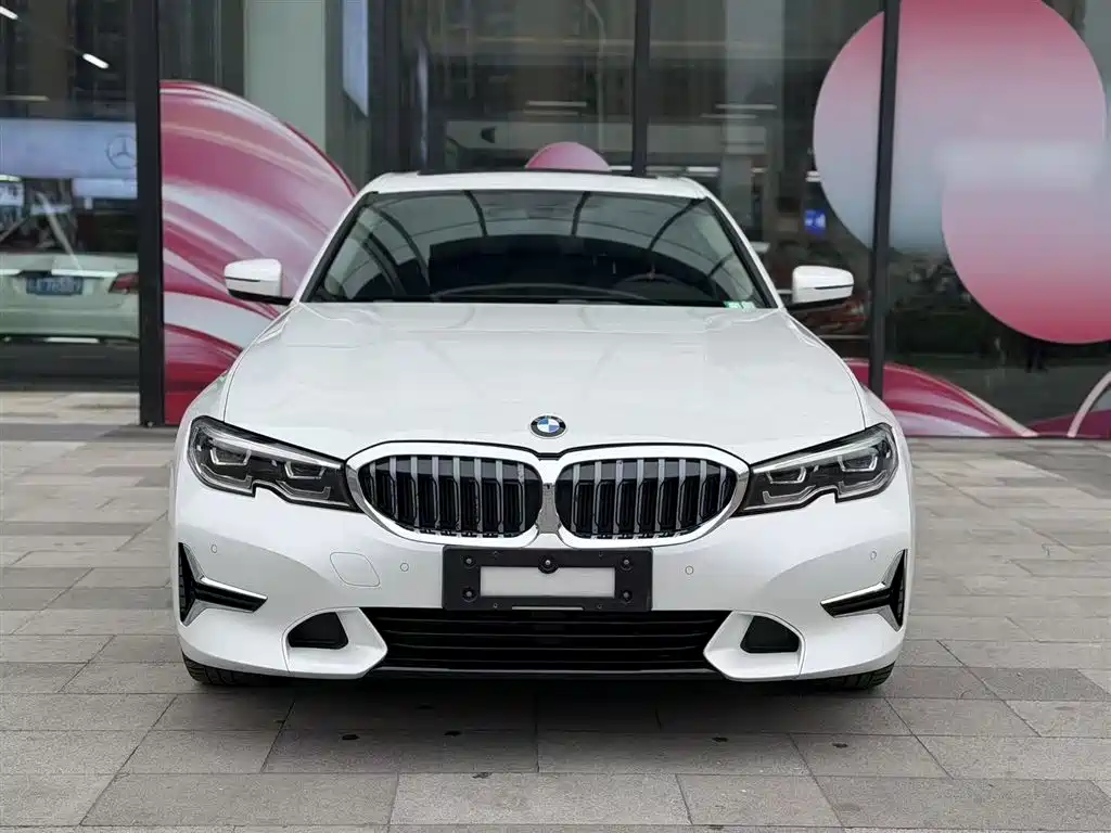BMW 3 Series 2020 325Li Launch Edition фото 5