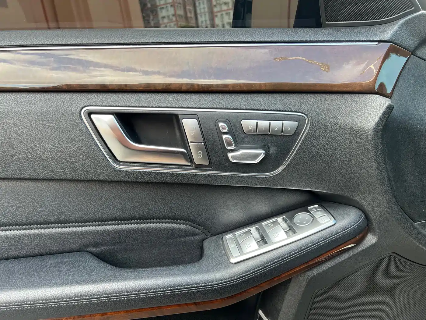 Mercedes-Benz E-Class 2015 E 260 L фото 12