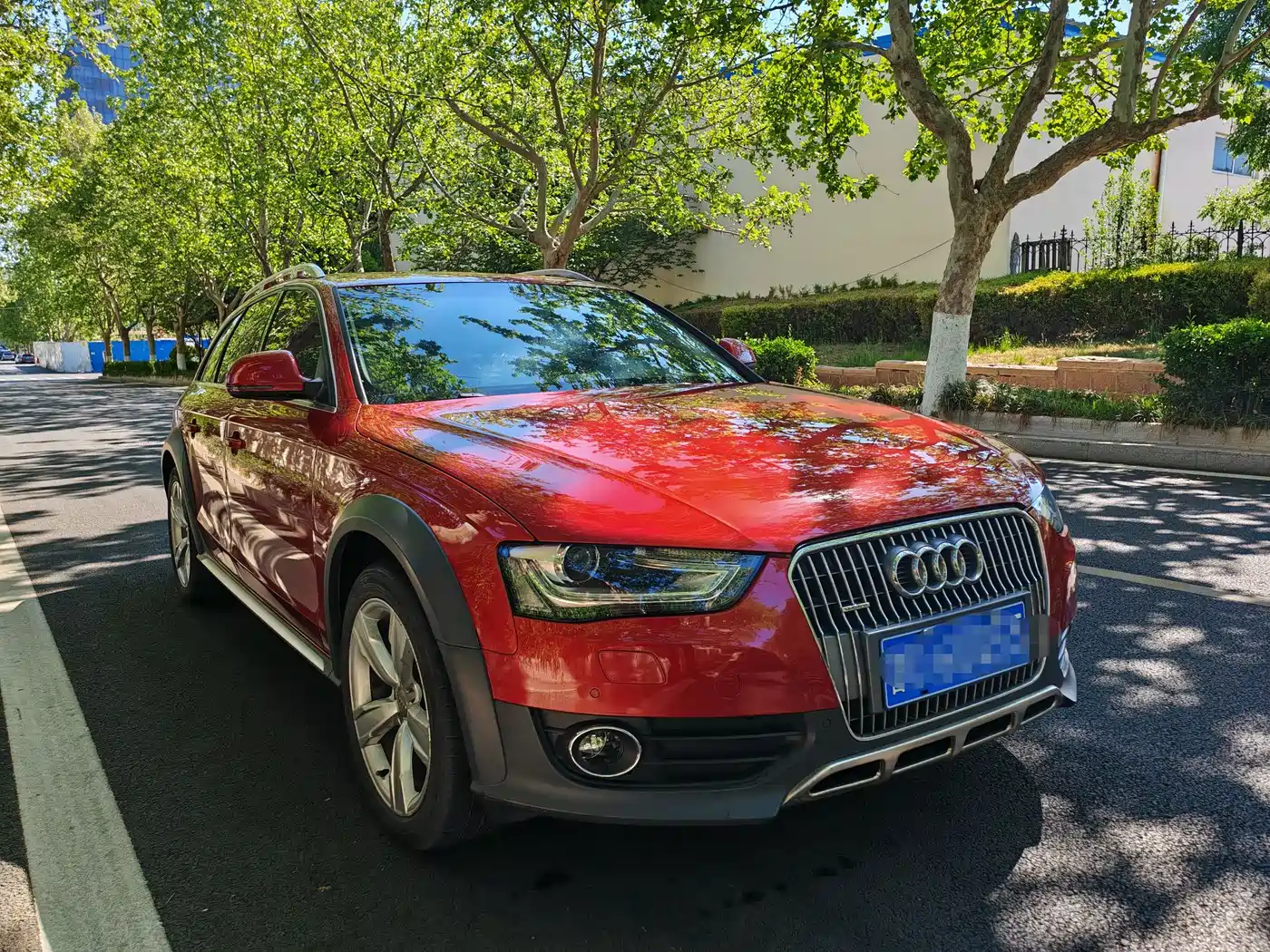 Audi A4 (Import) 2014 40 TFSI allroad quattro plus фото 3