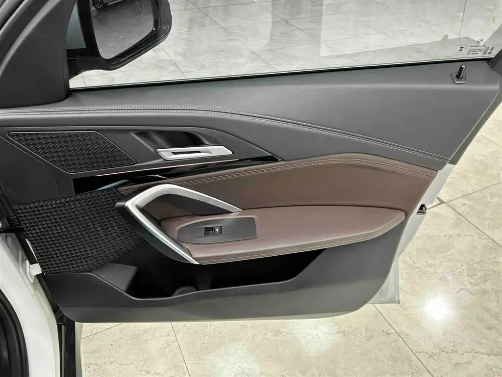 BMW X1 2023 sDrive20Li X Design Package фото 12