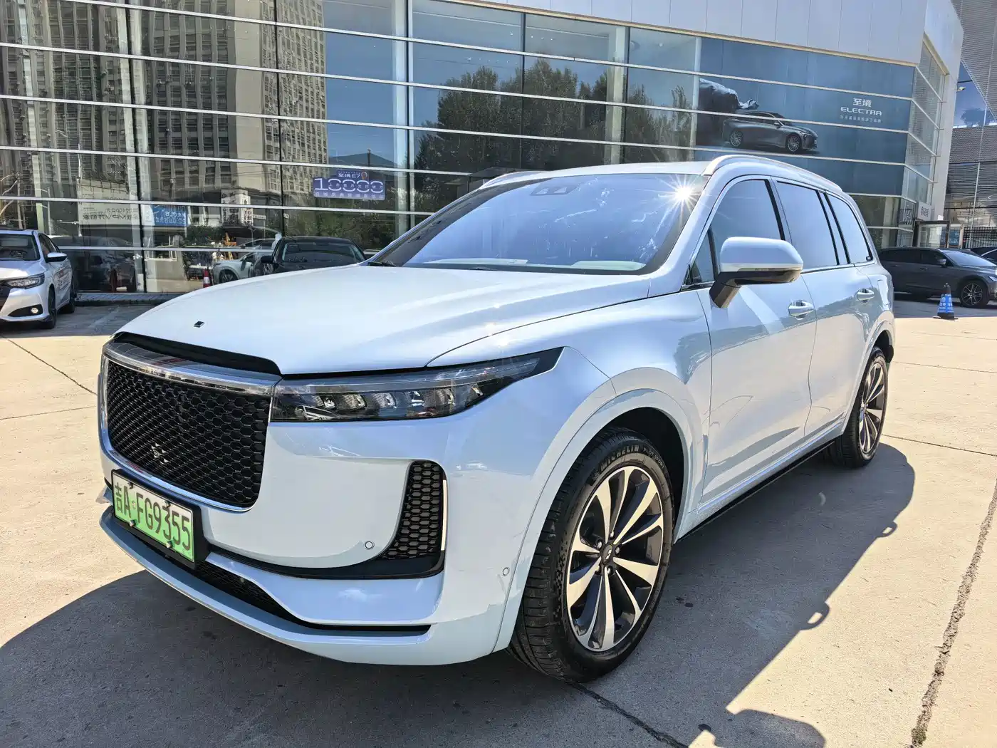 Li Auto Li ONE 2020 Extended Range 6-seater