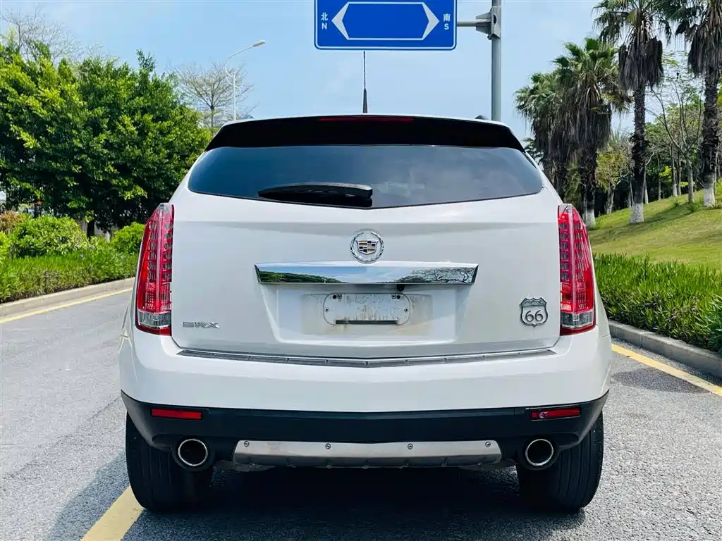 Cadillac SRX 2015 3.0L Elite фото 5