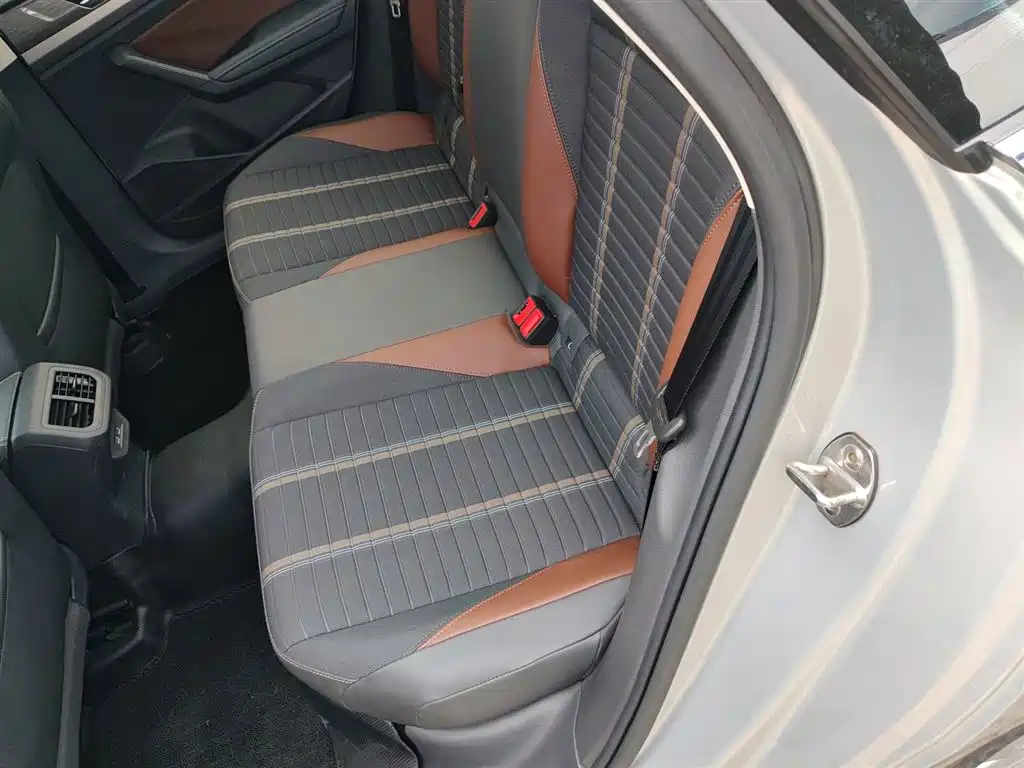 Volkswagen Lavida 2018 280TSI DSG Comfort Edition China V фото 17