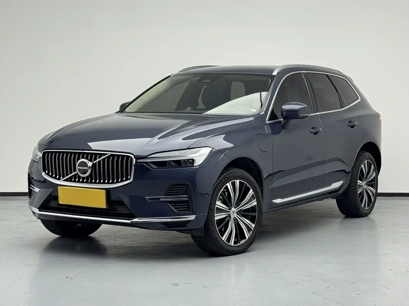 Photo 1 - Volvo XC60 Plug-in Hybrid