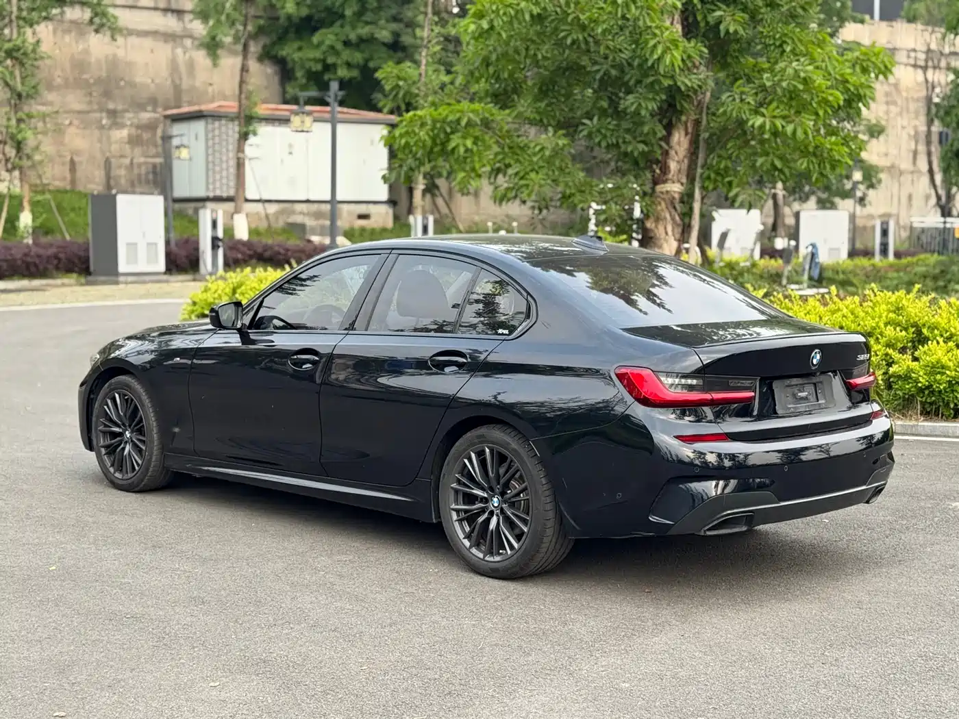 BMW 3 Series 2021 325i M Sport Night Edition фото 8