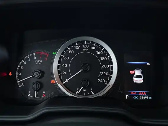 Toyota Levin 2022 185T CVT Luxury Edition фото 6