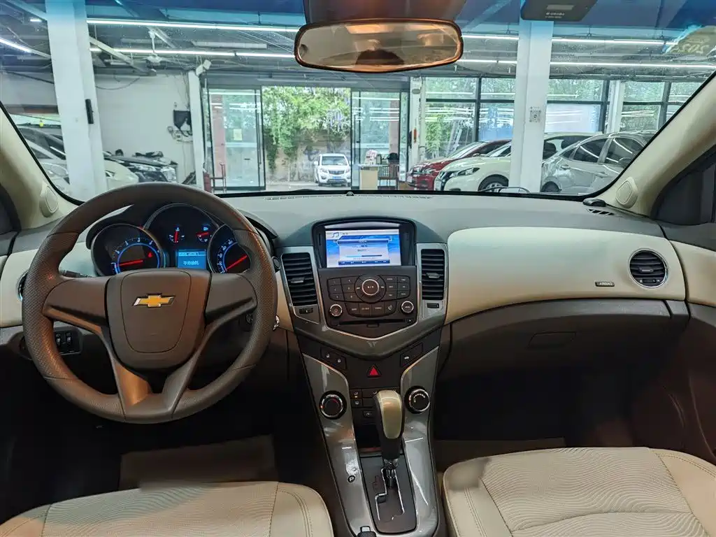 Chevrolet Cruze 2015 1.5L Classic SE AT фото 20