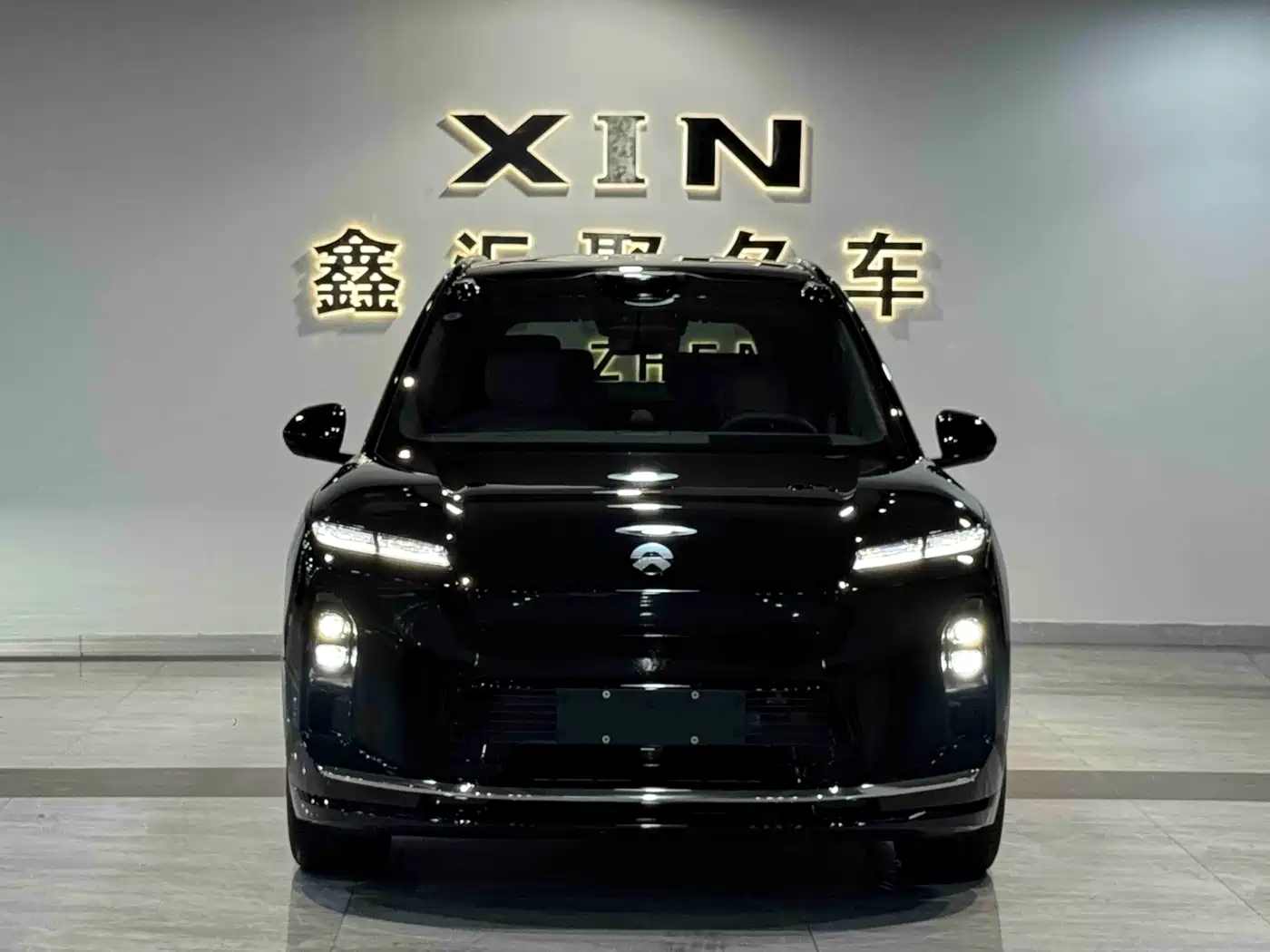 NIO ES8 2026 2025 Model 6-Seat Executive Luxury Edition