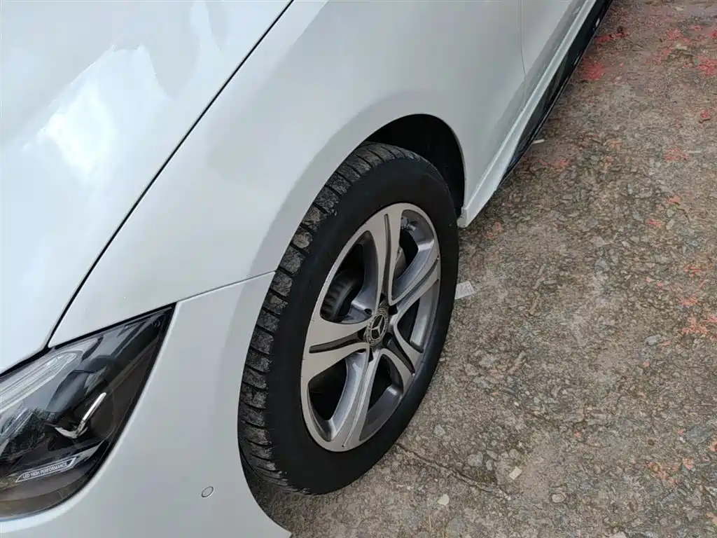 Mercedes-Benz C-Class 2022 Facelift C 200 L Sport фото 23