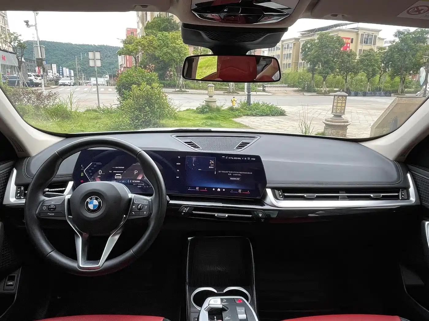 BMW X1 2024 2023 sDrive20Li X Design Package