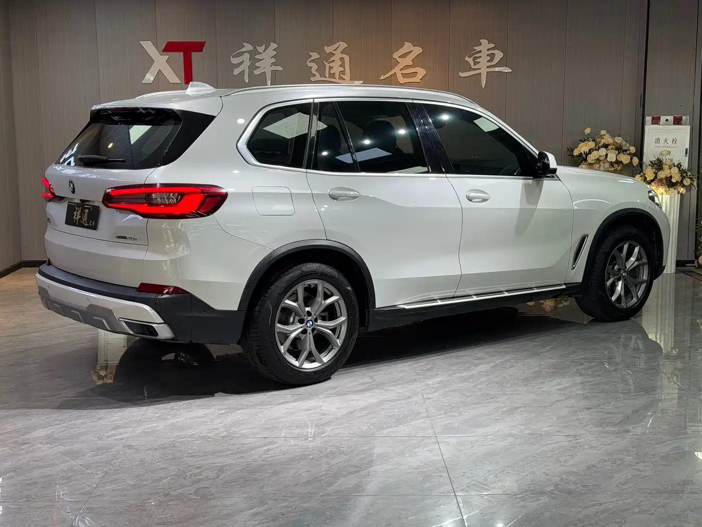 BMW X5 (Import) 2020 xDrive40i M Sport Package фото 20