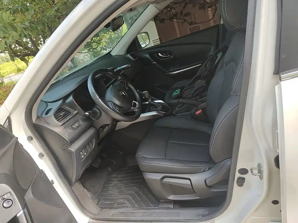 Renault Kadjar 2016 2016 2.0L 2WD Leading