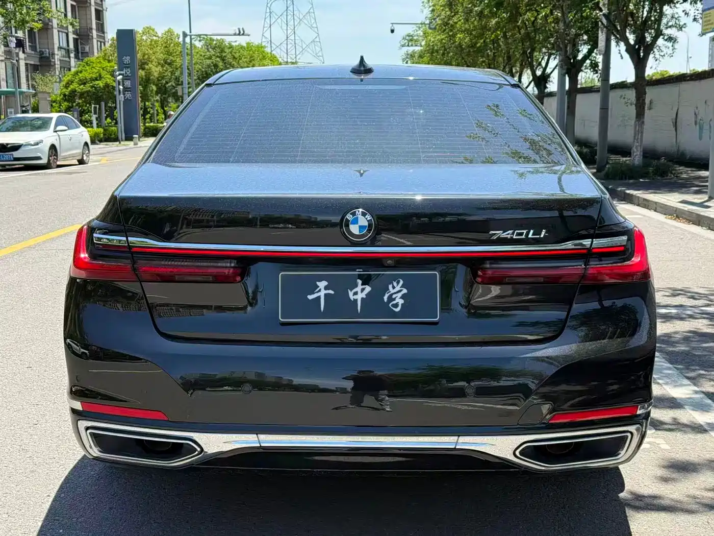 BMW 7 Series 2021 Model 740Li Leading Luxury Package фото 9